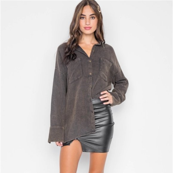 CHARCOAL BLACK OIL WASH BUTTON DOWN GREEN SHACKET - Picture 3 of 5